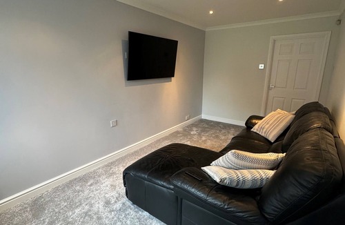 Mosborough House | Sheffield Edge Hideaway