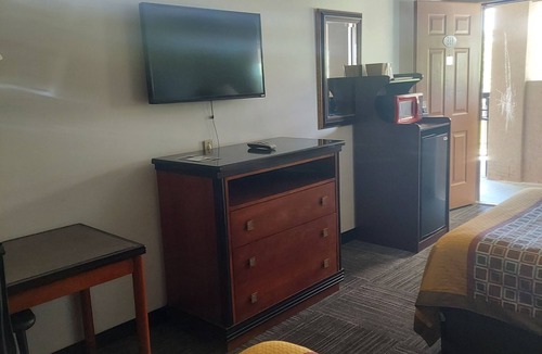 Jeffersonville Hotel | Shelaine Inn