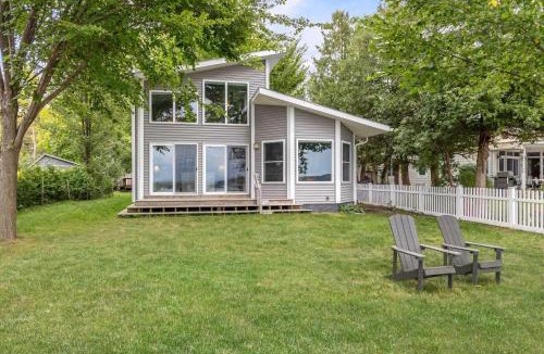 South Burlington House | Shelburne Bay Retreat Modern 3BR Lakefront Views