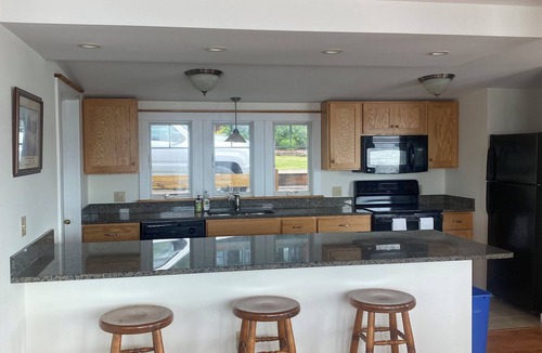 Shelburne House | Shelburne Bay Waterfront Getaway