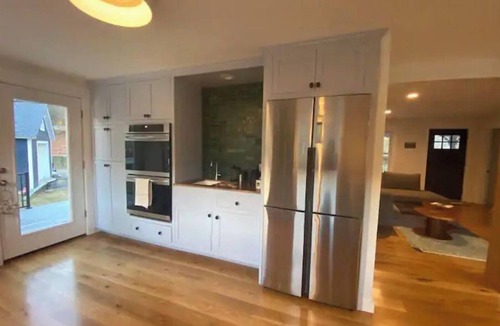 Buckland House | Shelburne Falls #1 Rated STR. Blue on South. Style design with comfort.