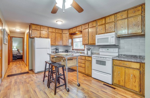 Shell Knob House | Shell Knob Home w/Fire Pit, Near Table Rock Lake!