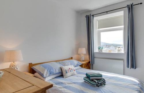 Dinas Dinlle Apartment | Shells in Dinas Dinlle