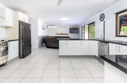 Bellara House | Shelly's Beach House