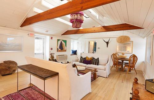 Haversham Hotel | Shelter Harbor Inn