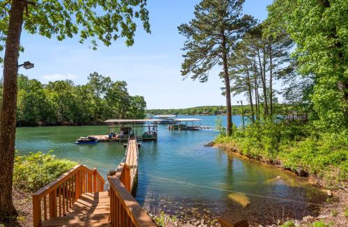 Jasper House | Sheltered Cove