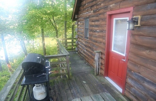 Gordonsville Cabin | Shenandoah Crossing™ - 2 Bedroom Resort Cabin