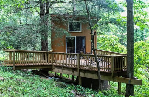 Stanley Cabin | Shenandoah National Park - Sauna - Log Cabin - Treehouse - Game Room