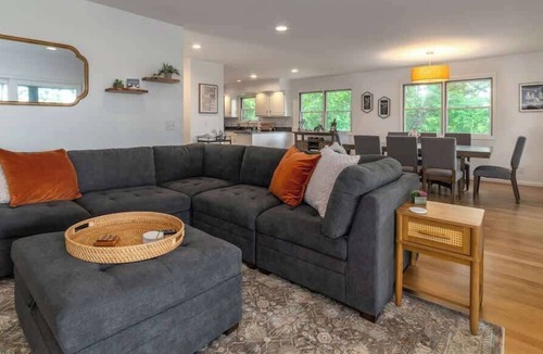Goshen House | Shenandoah Retreat Su