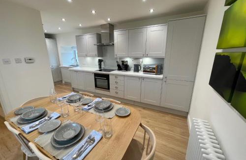 Talmine House | Shepherd Moon