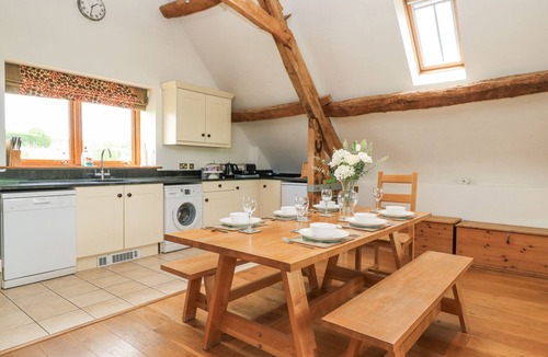 Milborne Saint Andrew Cottage | Shepherd's Barn