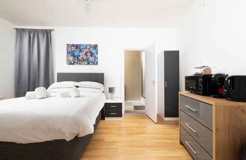 Shepherd's Bush Bed & Breakfast | Shepherd's Bush
