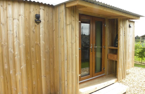 Awre Cabin | Shepherd's Hut Glamping