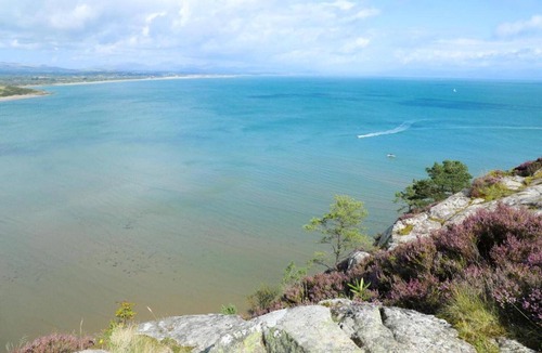 Rhyd-y-clafdy Ski Chalet | Shepherd's Hut on Llŷn Peninsula by Private Lake