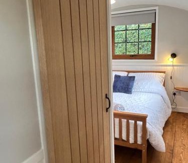 Newark House | Shepherd's Retreat