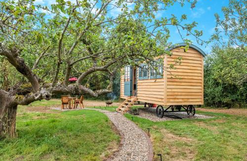 North Weald House | Shepherd's Retreat