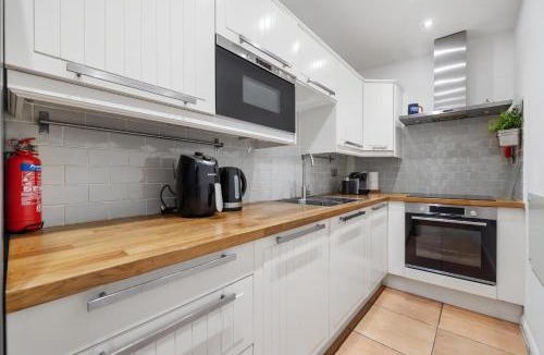 Holland Park Apartment | Shepherds bush