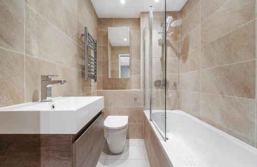 Holland Park Apartment | Shepherds bush