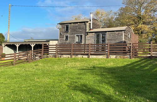 Farden Cottage | Shepherds Cabin at Titterstone