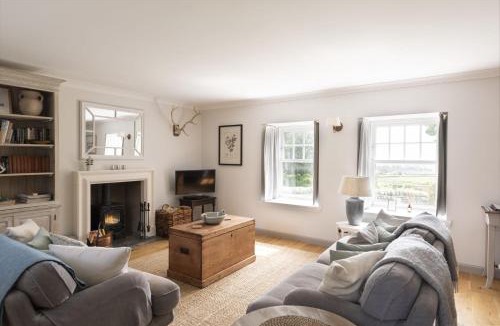 Penicuik House | Shepherds Cottage, Pentland Hills