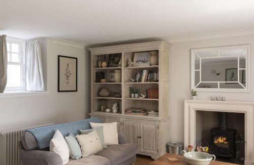 Penicuik House | Shepherds Cottage, Pentland Hills