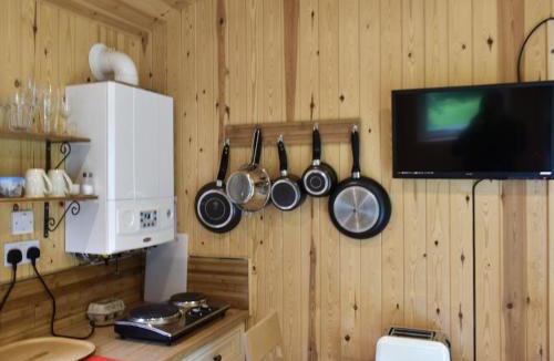 Five Oak Green House | Shepherds Hut 2 At Laddingford - Uk32534