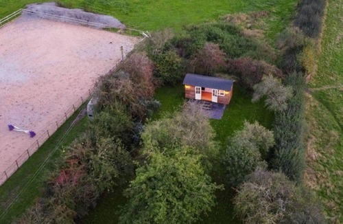 Cosford Cabin | Shepherds Hut at Snowdon Farm, Birmingham