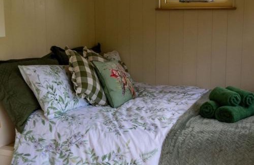 Cosford House | Shepherds Hut at Snowdon Farm