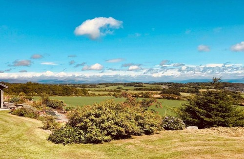 Rhyd-y-clafdy Ski Chalet | Shepherds Hut in Llŷn with Snowdonia Views