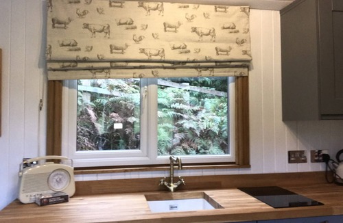 Kinnerton House | Shepherds Hut, self catering, Powys