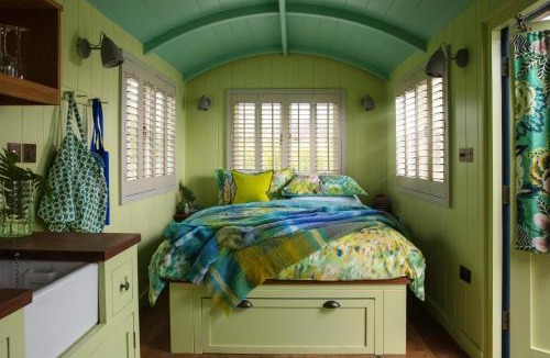 St Merryn Cabin | Shepherds Huts at The Cornish Arms