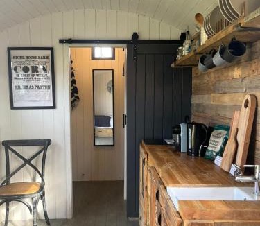 Kidlington Apartment | Shepherds Huts