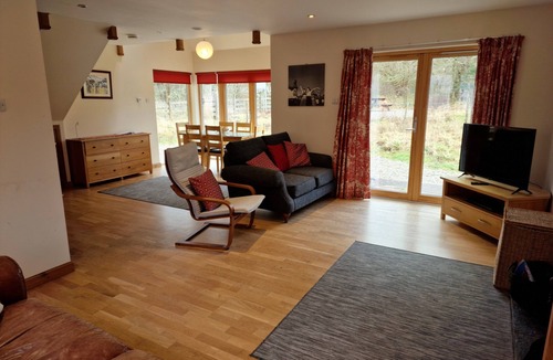 Torcastle House | Shepherds Rest self catering sleeps 6, pets welcome.