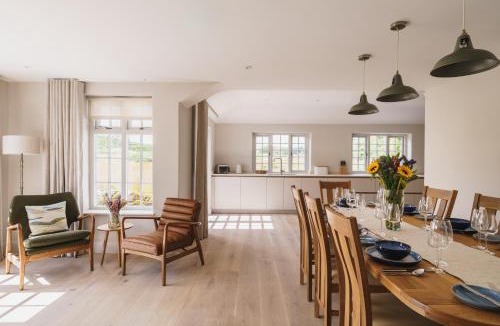 Windermere Villa | Shepherds Rock and Gilpin Rooms