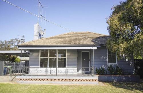 Shepparton Apartment | Shepparton House