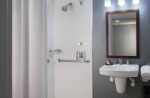 Arlington Hotel | Sheraton Arlington Hotel