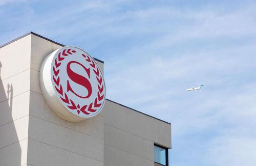 Calgary Hotel | Sheraton Cavalier Calgary Hotel