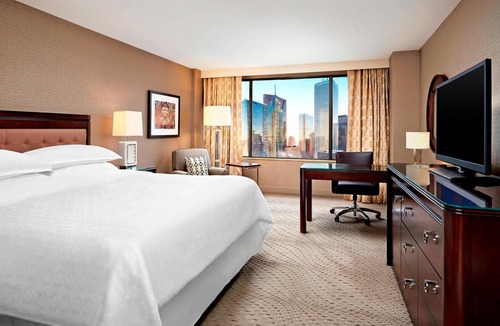 Financial District Hotel | Sheraton Centre Toronto Hotel