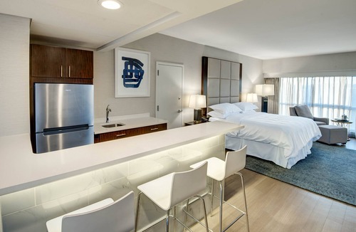 Eatontown Hotel | Sheraton Eatontown Hotel