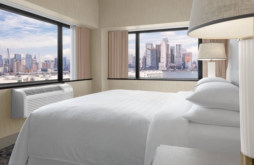 Weehawken Hotel | Sheraton Lincoln Harbor Hotel