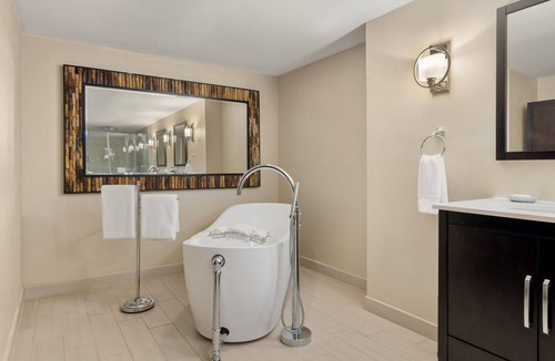 Nashua Hotel | Sheraton Nashua