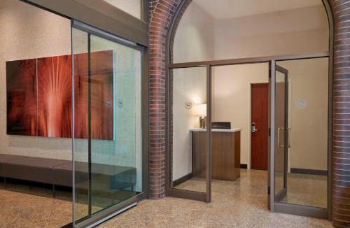 Byward Market - Parliament Hill Hotel | Sheraton Ottawa Hotel