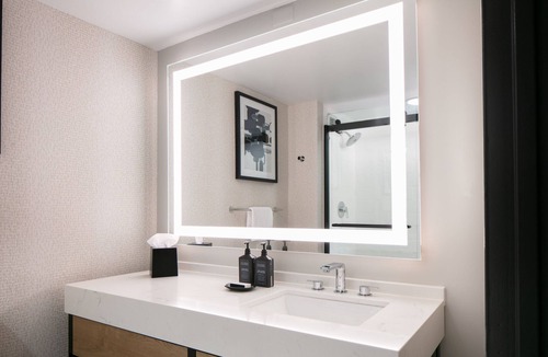 Overland Park Hotel | Sheraton Overland Park Hotel at the Convention Center