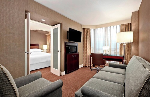 Unionville Hotel | Sheraton Parkway Toronto North Hotel & Suites