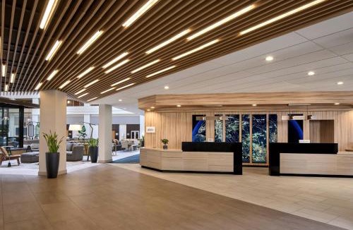 O'Hare Hotel | Sheraton Suites Chicago O'Hare