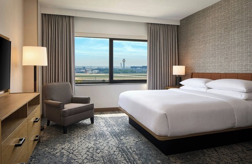 O'Hare Hotel | Sheraton Suites Chicago O'Hare