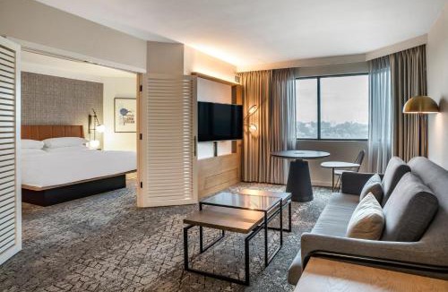 Downtown Wilmington Hotel | Sheraton Suites Wilmington Downtown