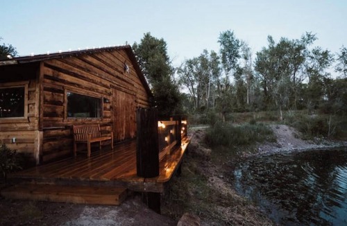 Ririe Apartment | Sheriff's Office Cabin At Mountain River Ranch