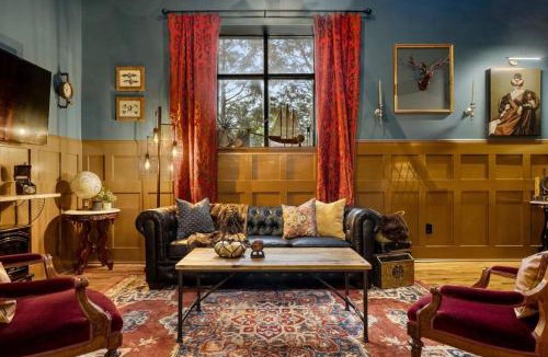 Columbia Apartment | Sherlock - The Vestry on Read