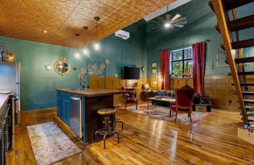 Columbia Apartment | Sherlock - The Vestry on Read